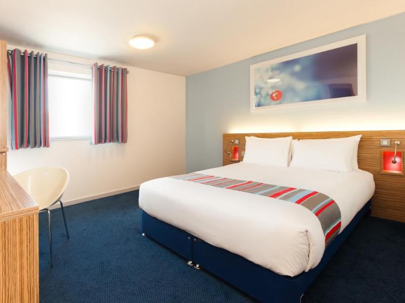Travelodge Liverpool Stonedale Park Buitenkant foto