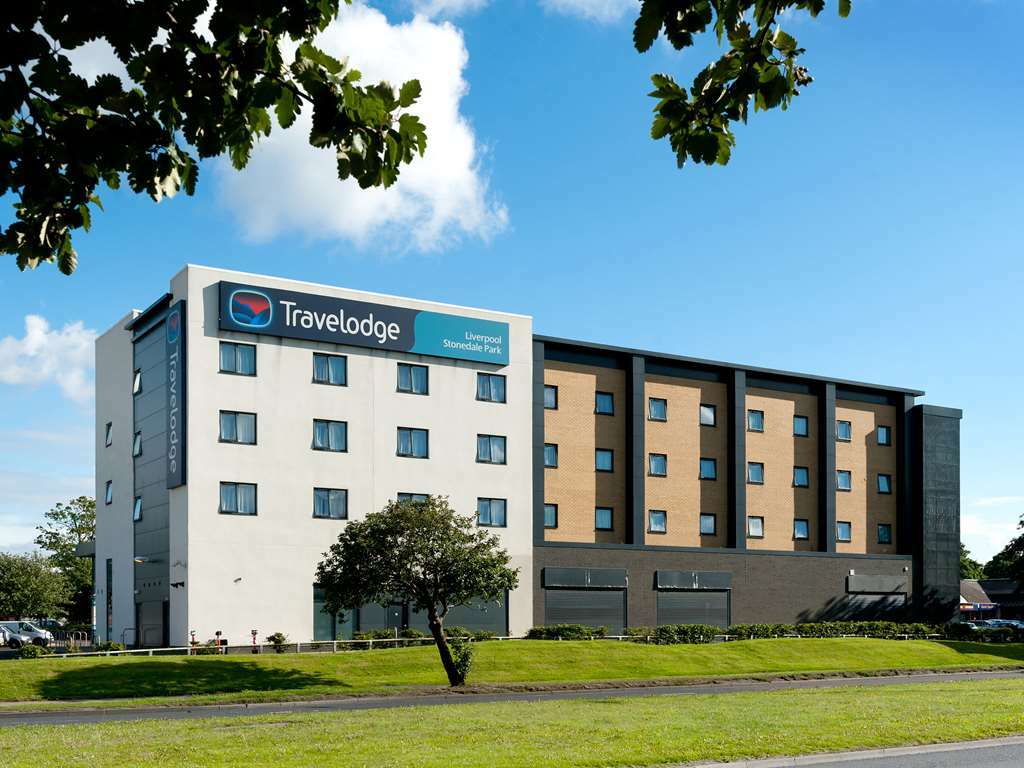 Travelodge Liverpool Stonedale Park Buitenkant foto